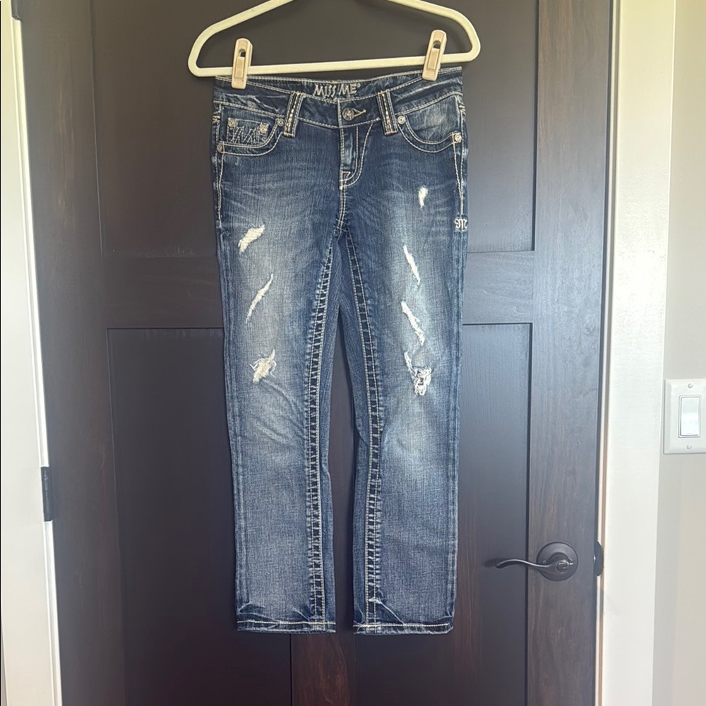 Miss Me Blue Ankle Cropped Jeans with Vintage Distressing